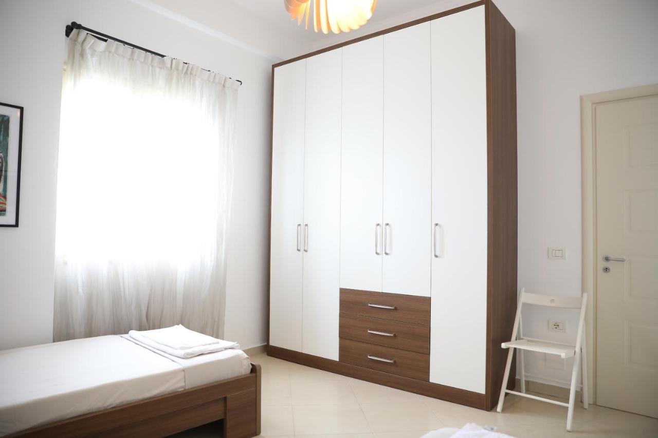 Square View Apartment Vlorë Εξωτερικό φωτογραφία